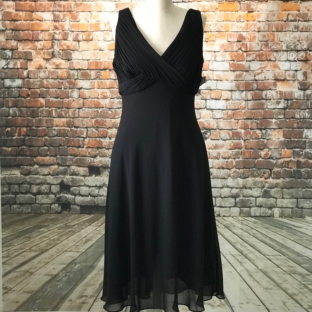 Adrianna Papell Black Midi Dress